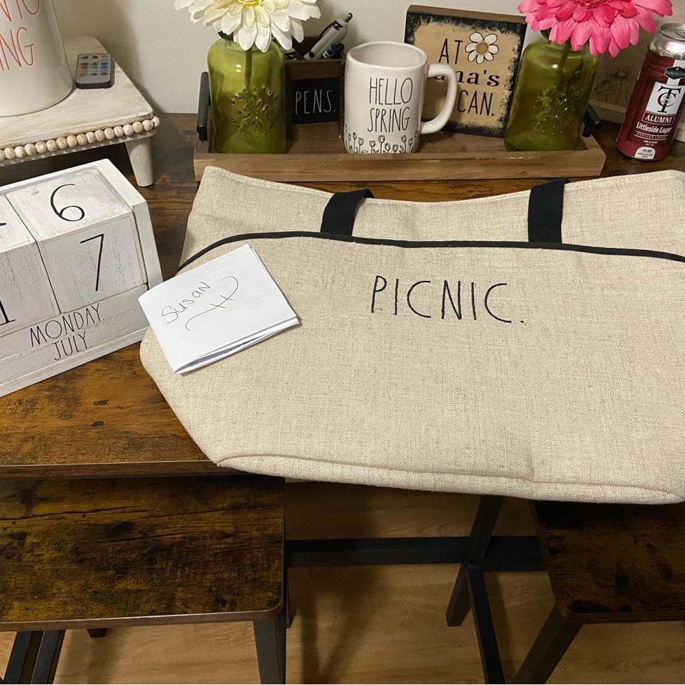 Brand new insulated bag